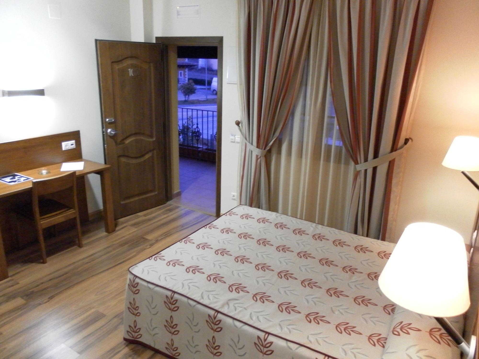 Hotel Milagros Rio Riaza Ngoại thất bức ảnh
