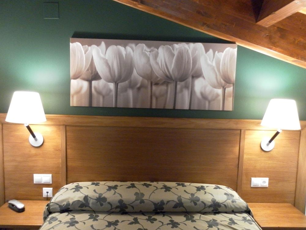 Hotel Milagros Rio Riaza Ngoại thất bức ảnh