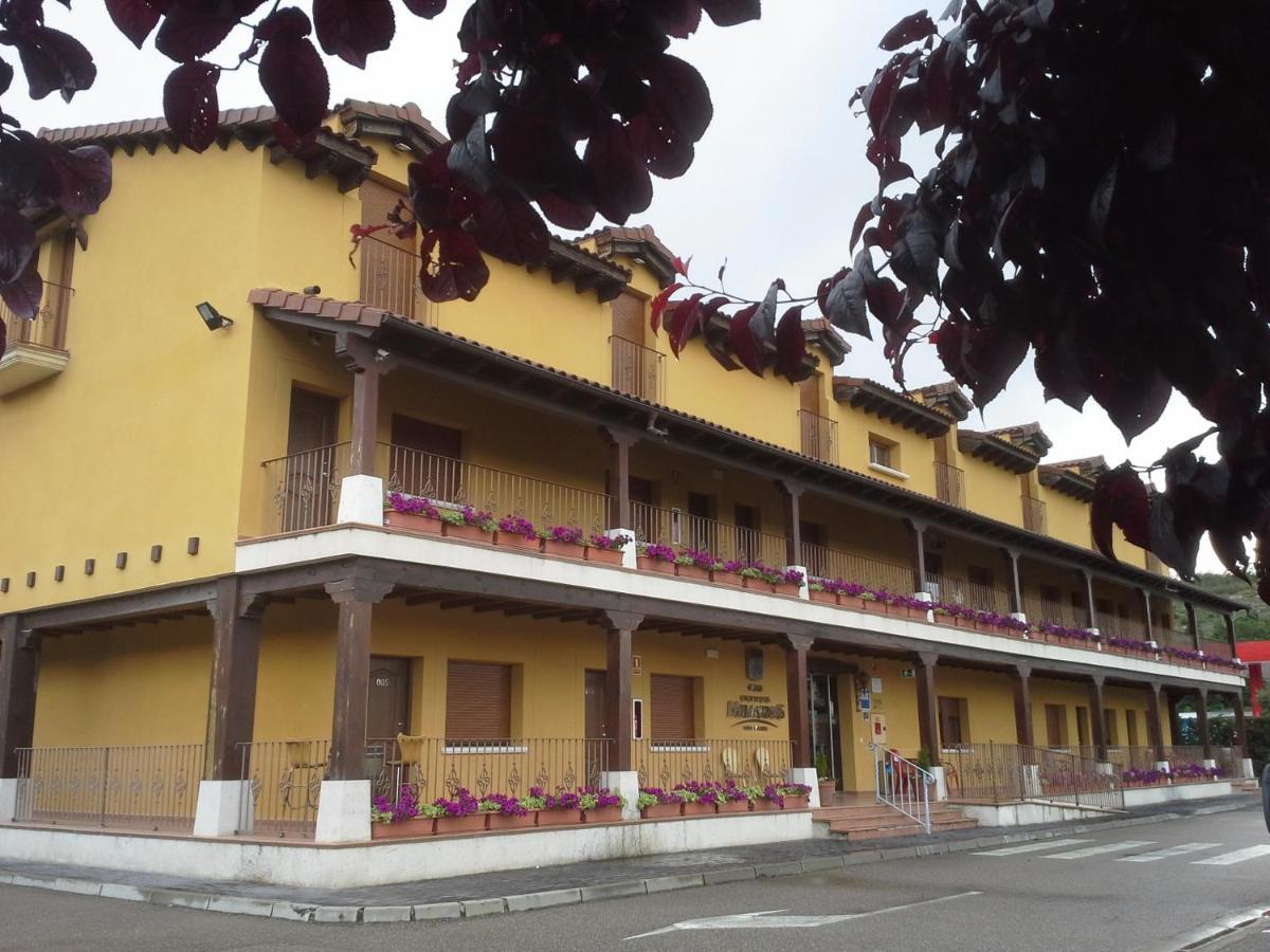 Hotel Milagros Rio Riaza Ngoại thất bức ảnh