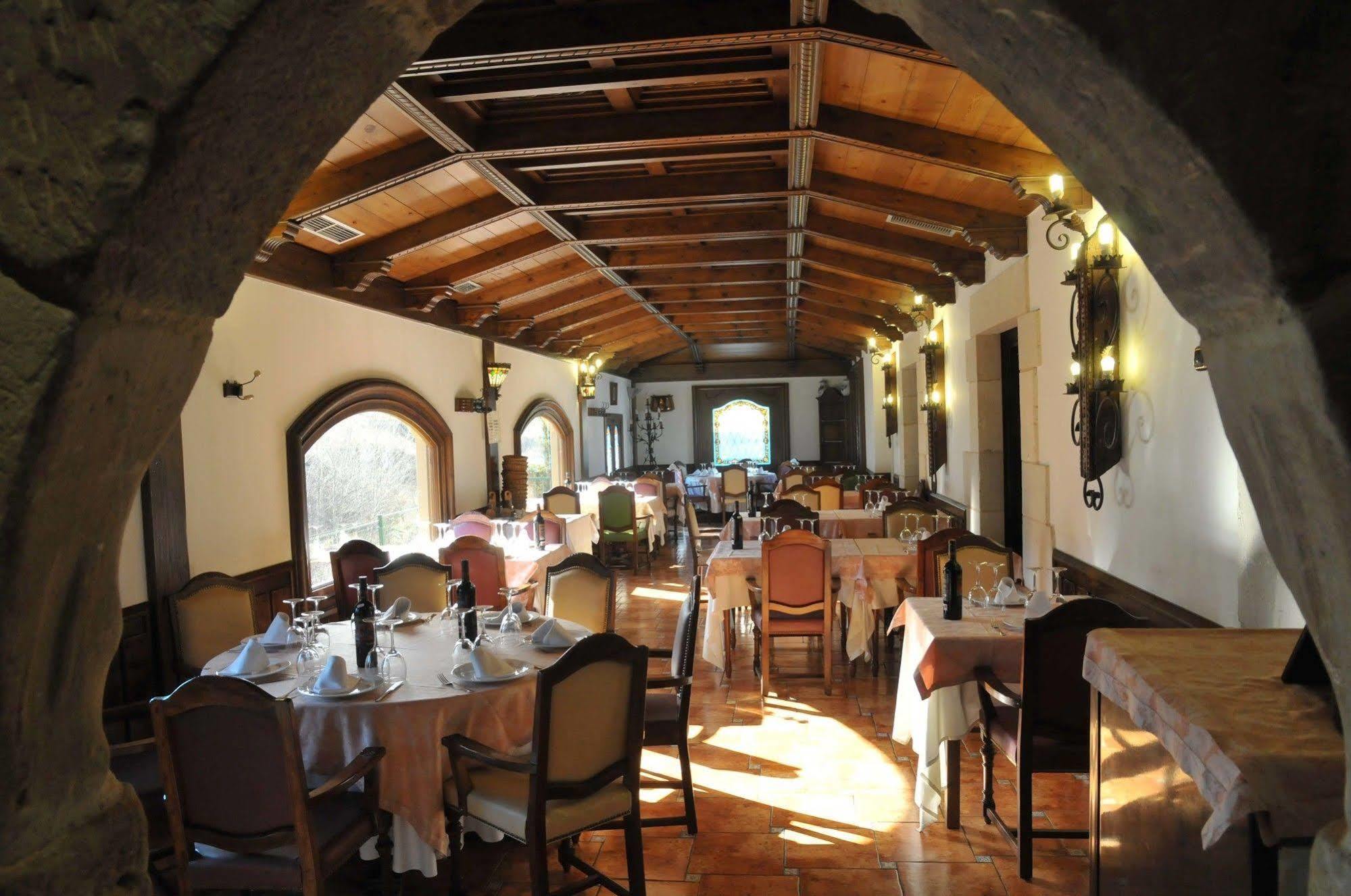 Hotel Milagros Rio Riaza Ngoại thất bức ảnh